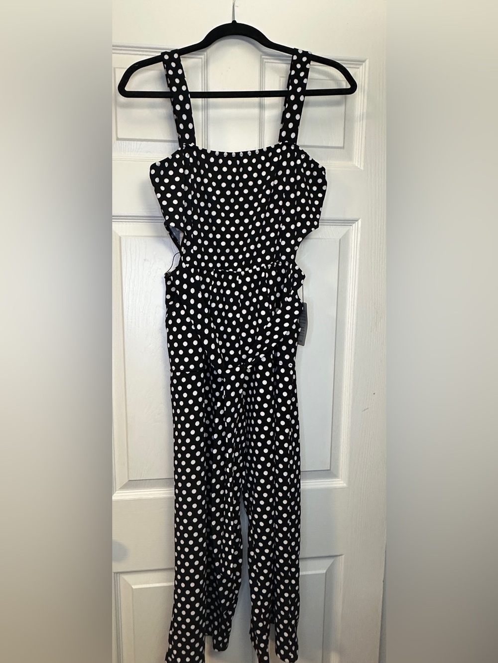 Velvet Torch Los Angeles Black & White Polka Dot Belted Jumpsuit – XL – NWT